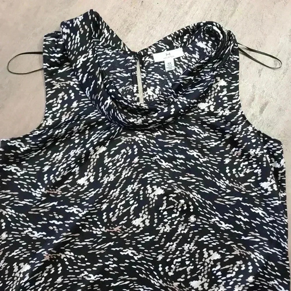 Halston NWT cowl neck blouse size M - Picture 1 of 4